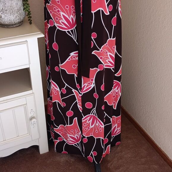 B. Smart Maxi Dress. Op Art. Tropical. Y2K - Picture 7 of 10